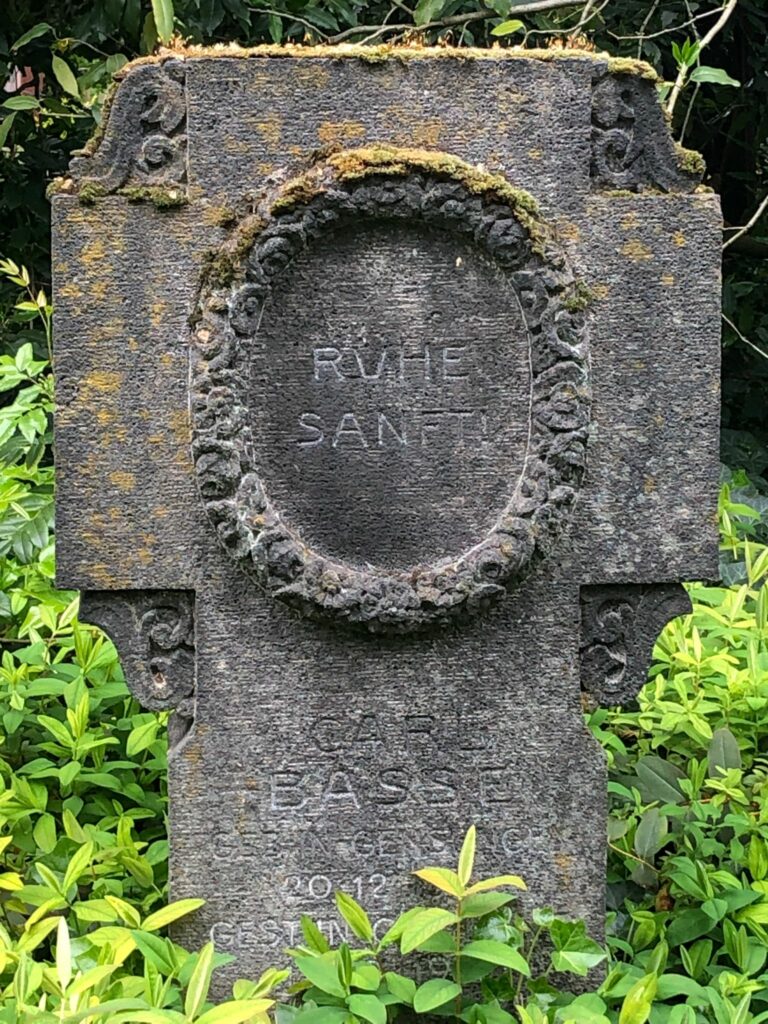 Grab am Koblenzer Hauptfriedhof Nr. 3
