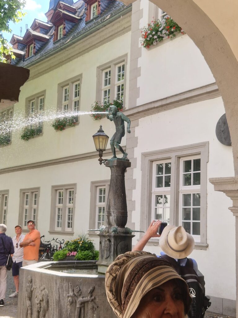Schängelbrunnen am Willi-Hörter-Platz